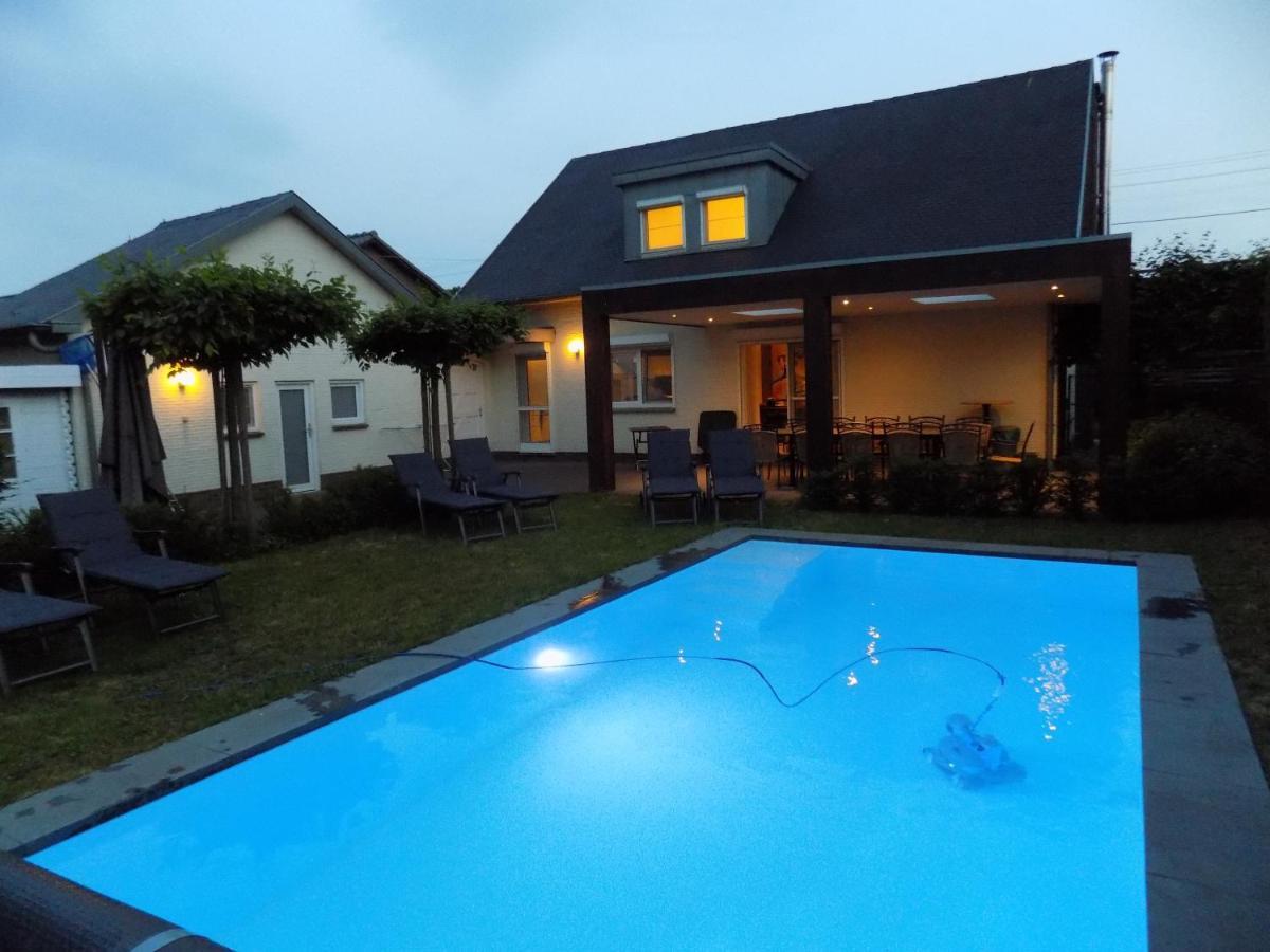 Villa Maas & Kempen 马泽克 外观 照片